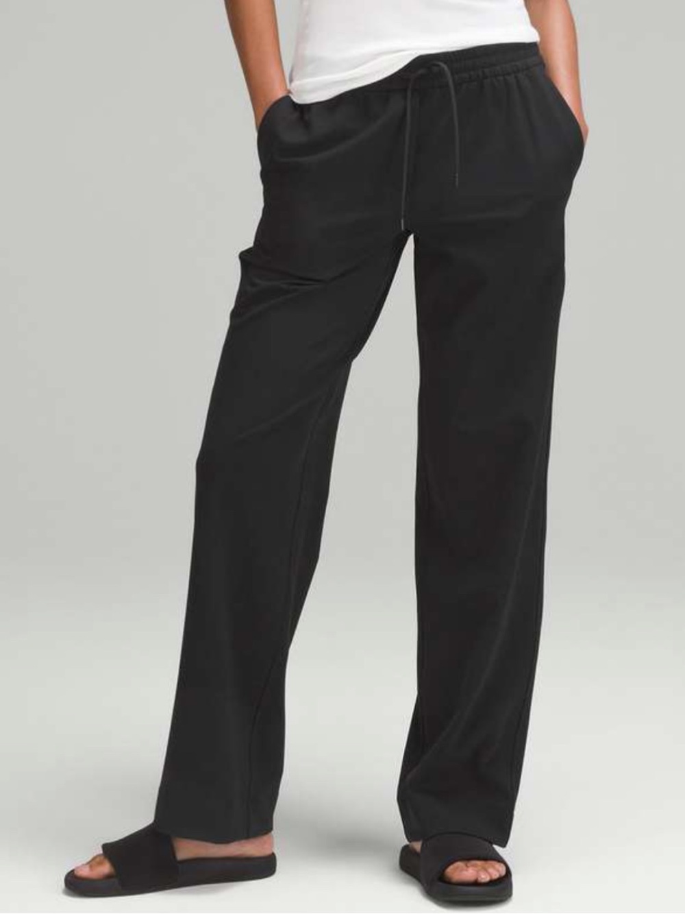 Lululemon Sz M Pants Luxtreme Mid-Rise Straight-Leg Trousers Black Classic Fall